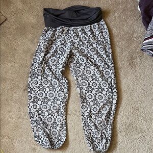 Lululemon lightweight jogger folded waist sz 6